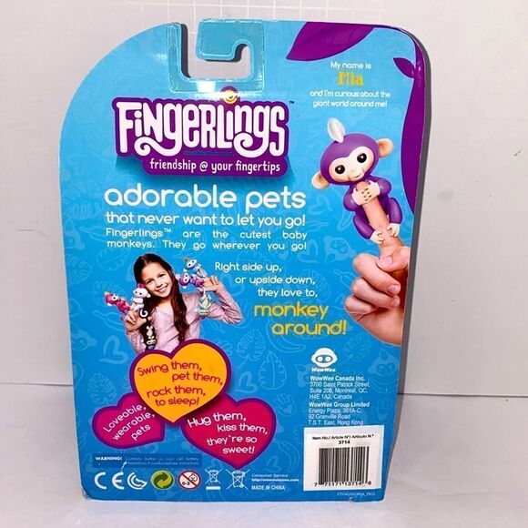 WowWee Fingerlings Interactive Pet Baby Monkey Mia With Bonus Stand Purple NWT - Picture 3 of 7